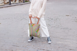 Free-Fashion-Canvas-Bag-Mockup StudioCitrus